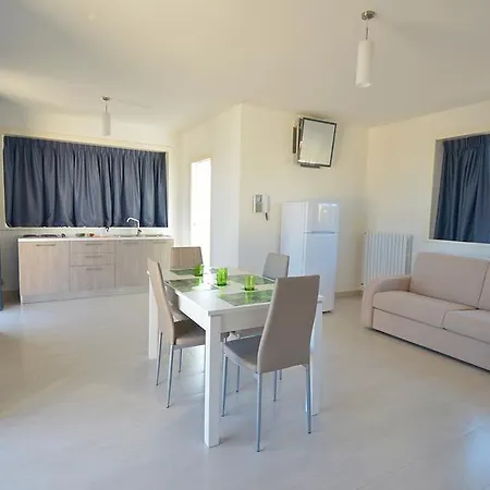 Apartament Leo *