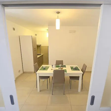 Apartment Leo Gallipoli