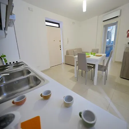 Leo Apartment *